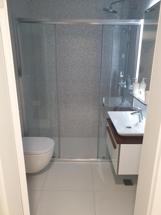 Apartman Viktoria Tuzla Buitenkant foto