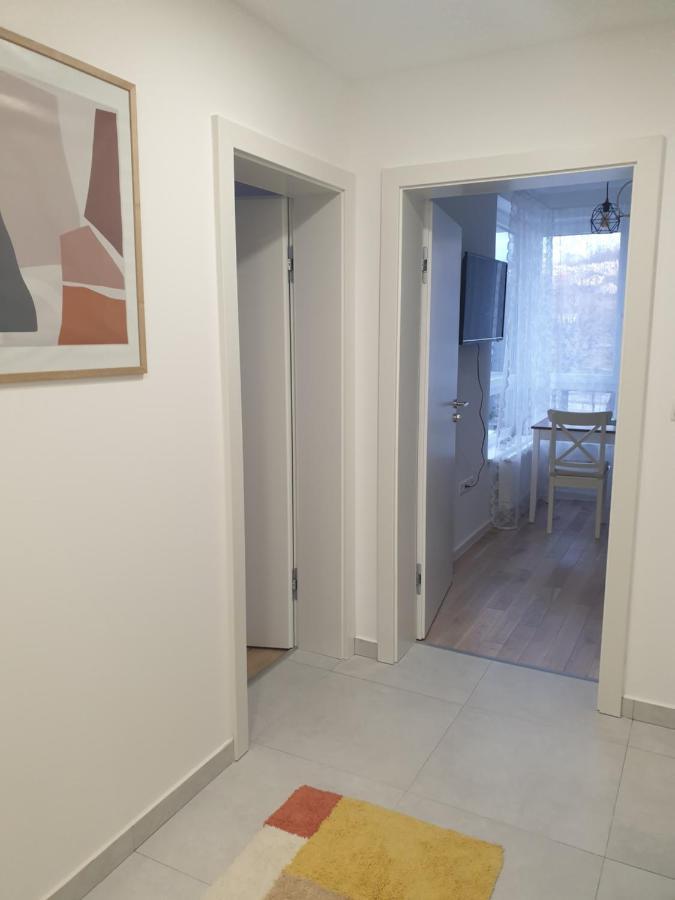 Apartman Viktoria Tuzla Buitenkant foto