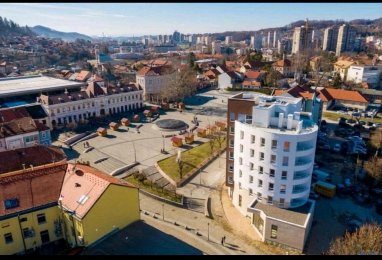 Apartman Viktoria Tuzla Buitenkant foto